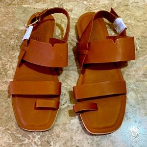 TOMS SANDALS